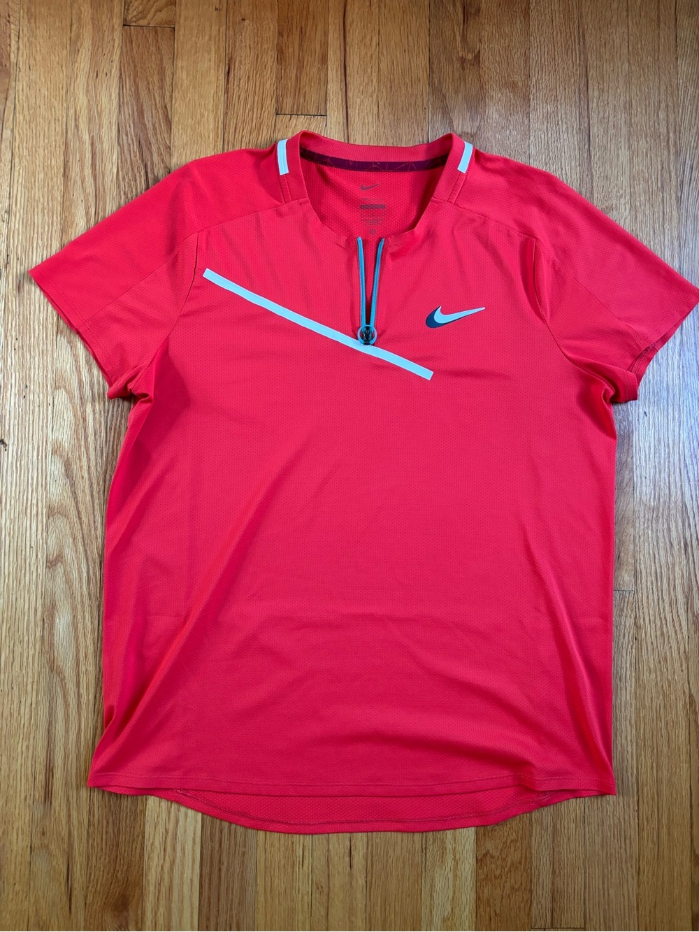 Nike Court Men’s Dri-Fit Red Slam Tennis Mesh Shirt Large